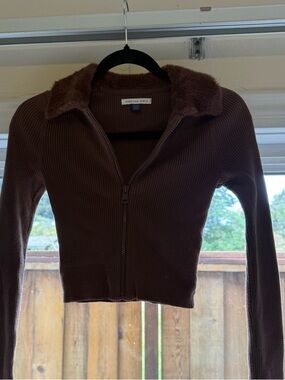 American Eagle Rust Brown Faux-Fur Collar Ribbed Zip Crop Jacket